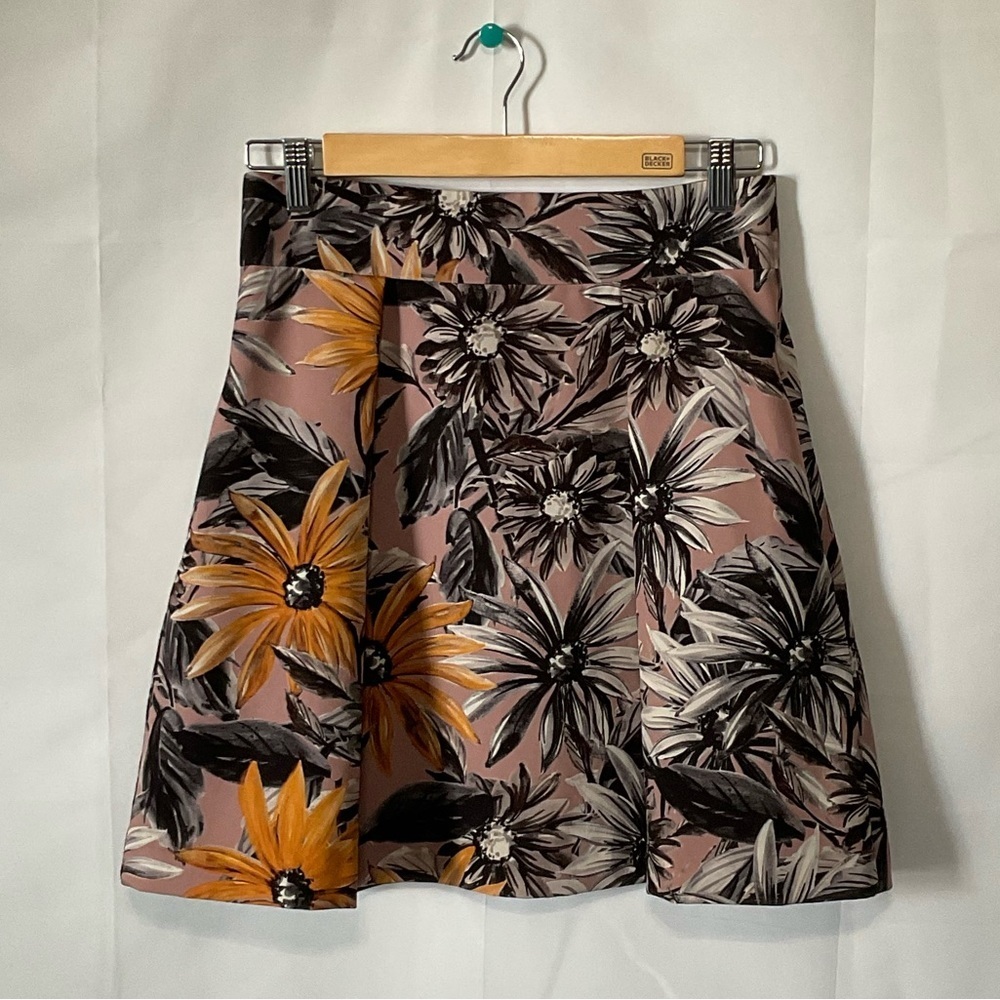 Anthropologie Black Halo box pleated mini floral skater skirt with pockets sz 8P